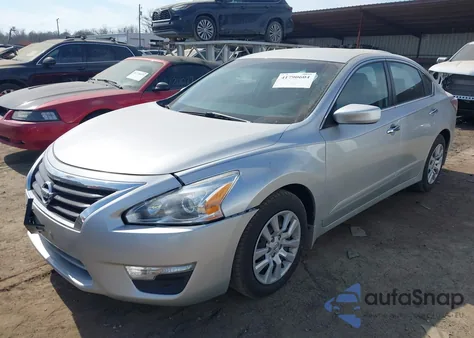 2015 Nissan Altima 2.5 S z USA, uszkodzony, nr VIN 1N4AL3AP0FC477291